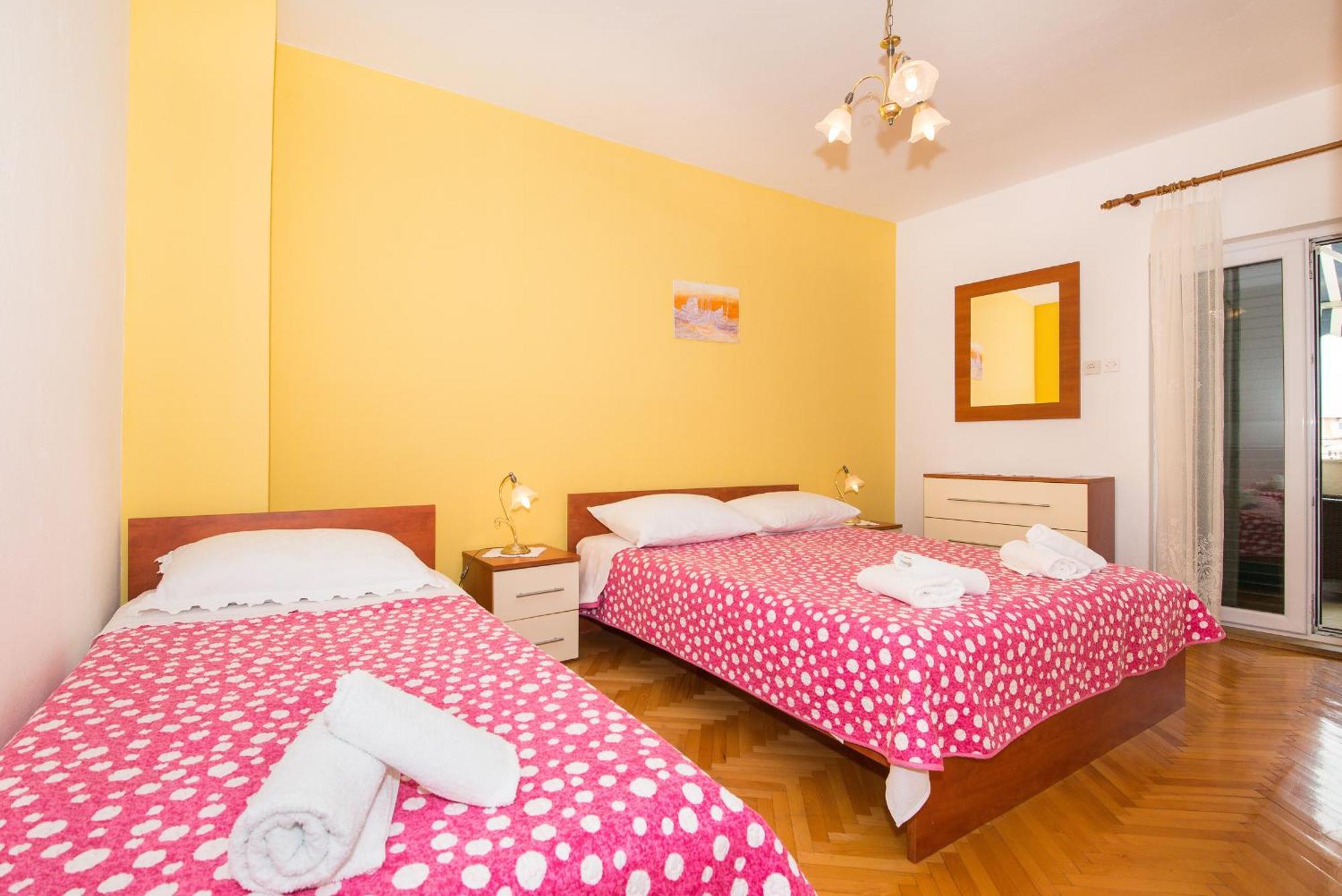 Apartments Marieta Makarska Phòng bức ảnh