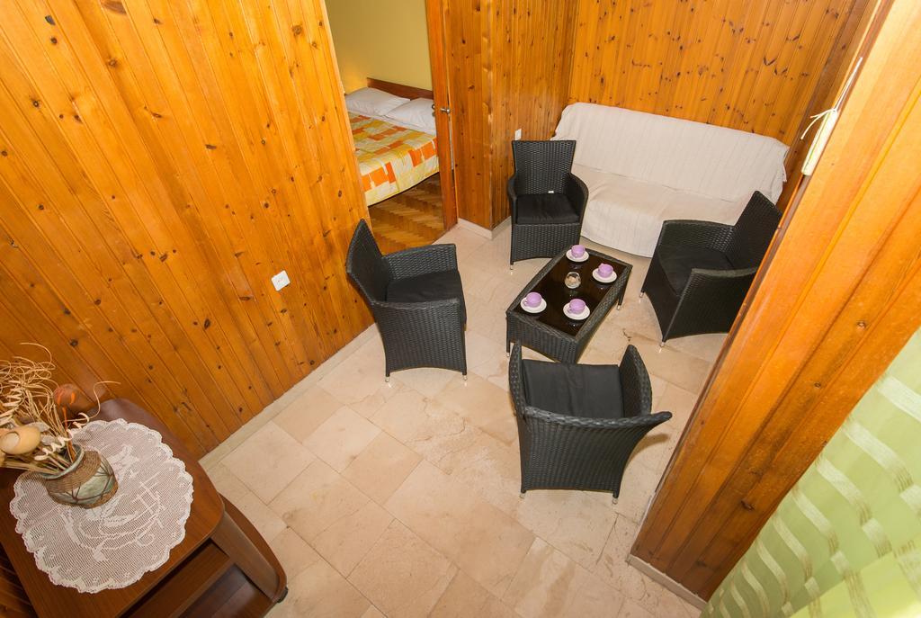 Apartments Marieta Makarska Ngoại thất bức ảnh