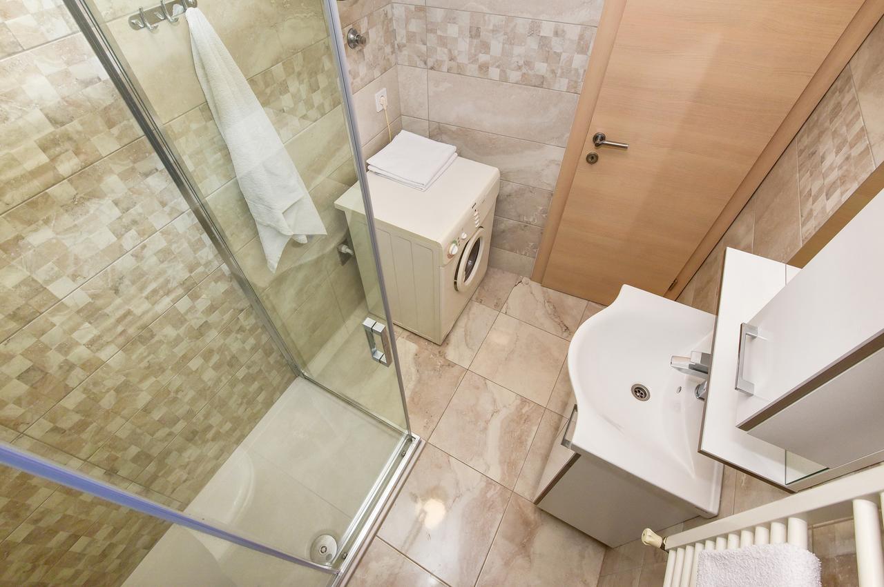 Apartments Marieta Makarska Ngoại thất bức ảnh